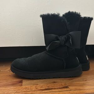 Daelyn Bailey Leather Bow UGGS